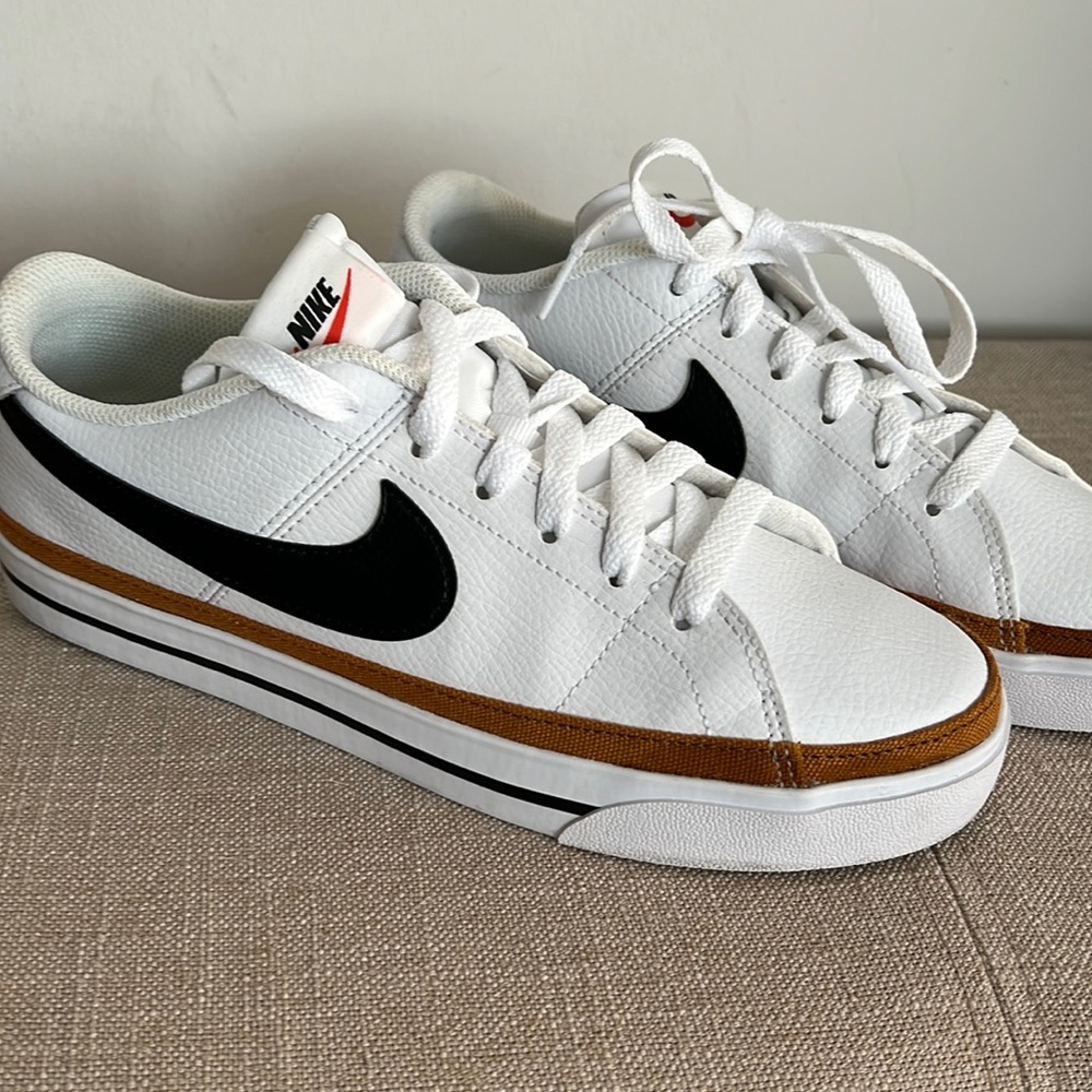 Nike Court Legacy Sneakers